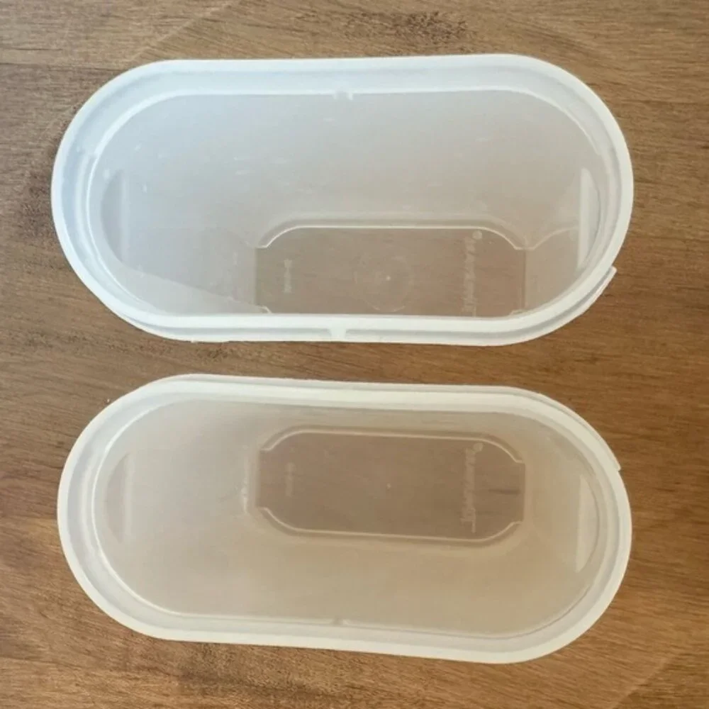 Pair of Vintage Tupperware Spice Shaker Salt Pepper Containers Pink With Lids x2